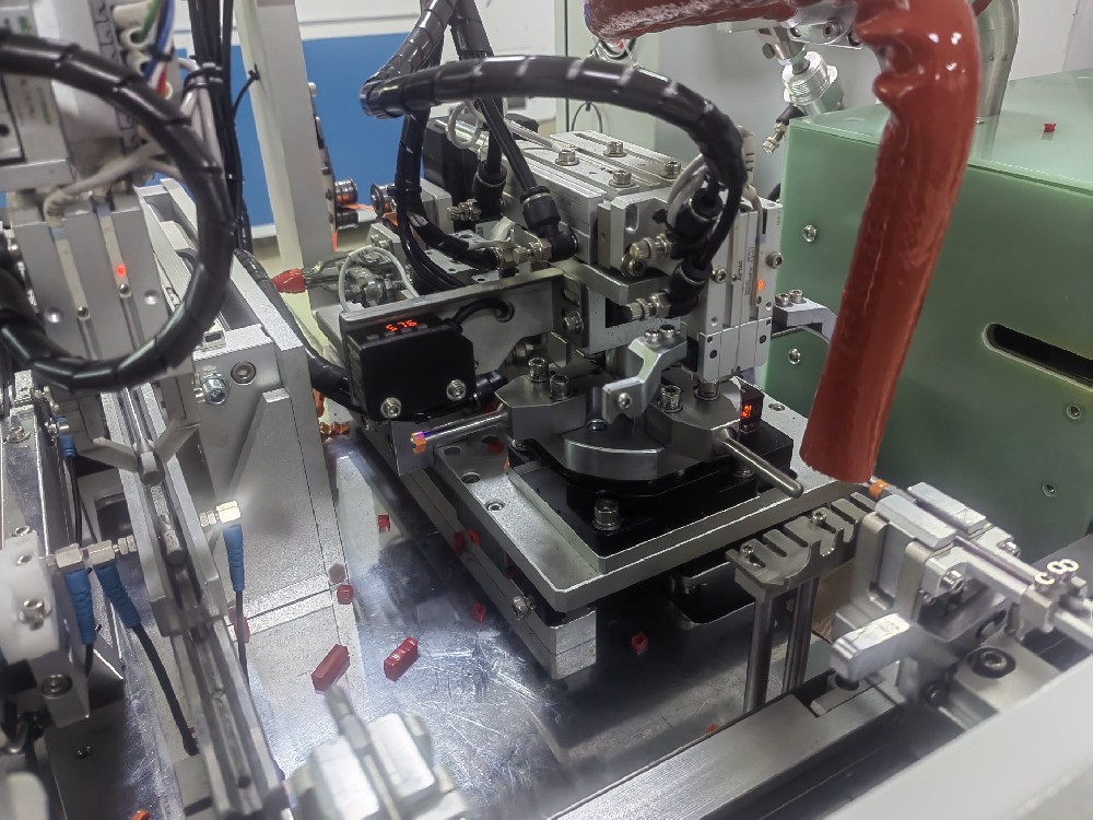 中空旋转平台在自动化行业的应用案例